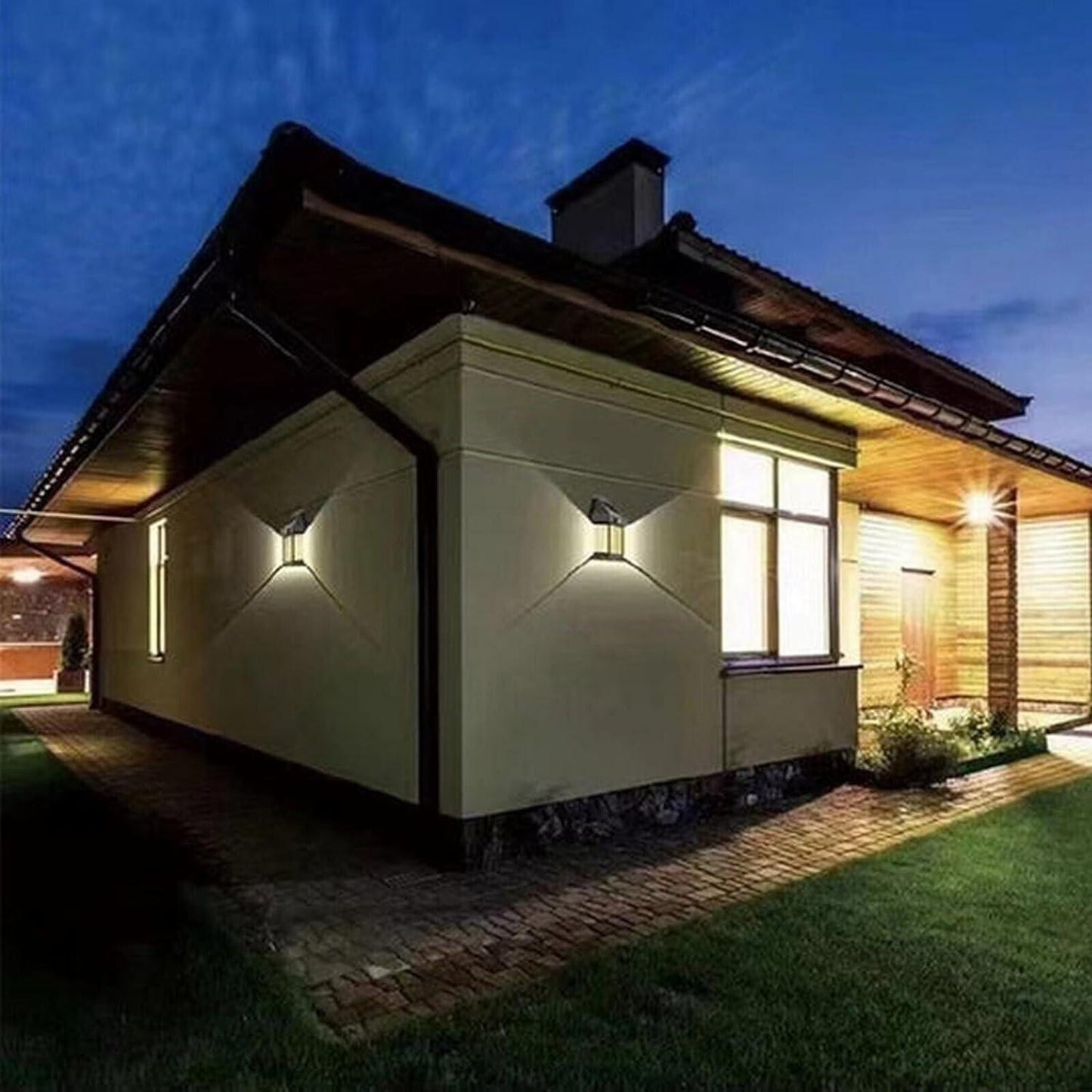 Solar Outdoor Wall Light with Dusk-to-Dawn Sensor